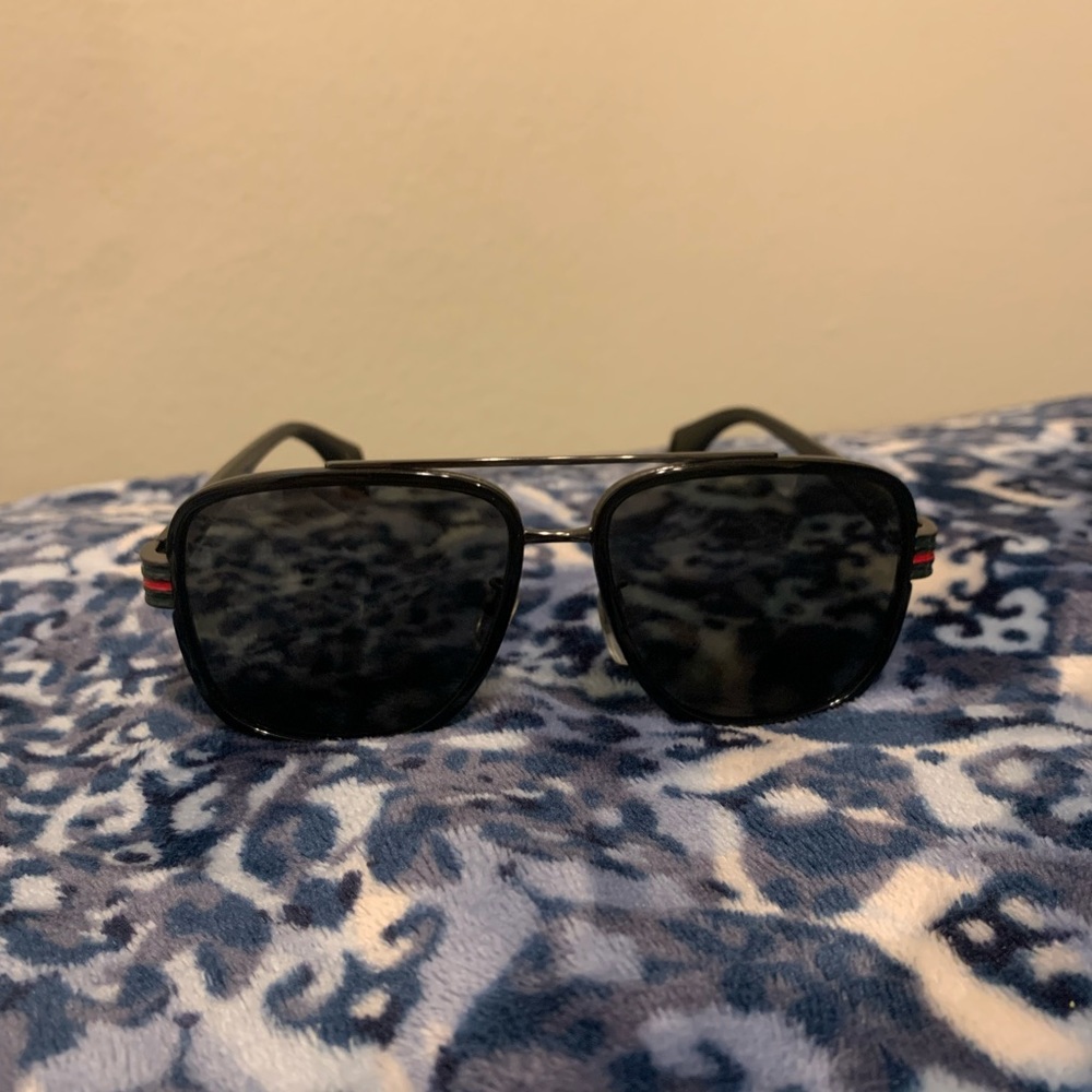 Gucci men’s sun glasses